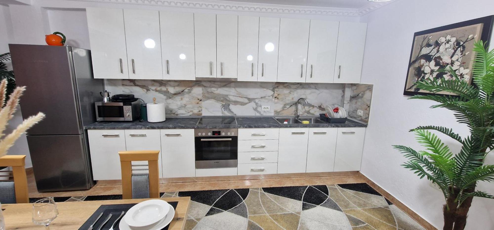 Daily Rent Apartment City Center Elbasan 6 Buitenkant foto